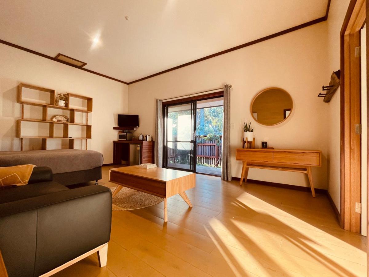 Grape Juice Retreat Rustic Romantic Gateway 5Mins To Beaches & Town Margaret River Ngoại thất bức ảnh